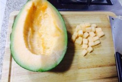 哈密瓜不熟可以吃吗,哈密瓜未熟可食用吗？揭秘成熟与未熟哈密瓜的差异